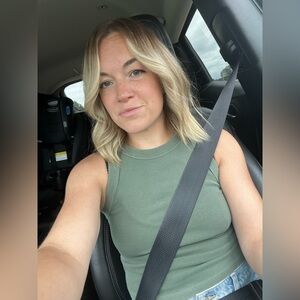 Meet your Posher, Ellen